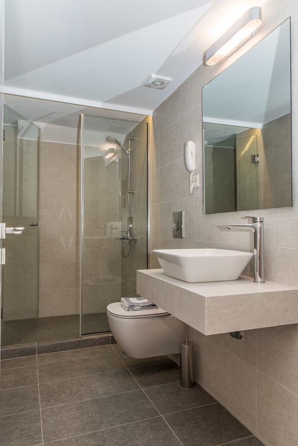 One-Bedroom Deluxe Apartment with Balcony